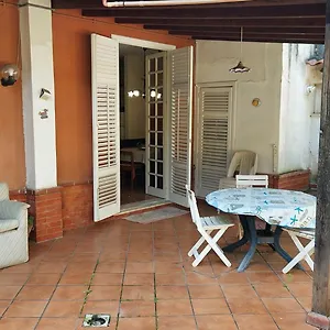 https://villa-degli-agrumi.palermohotels.org